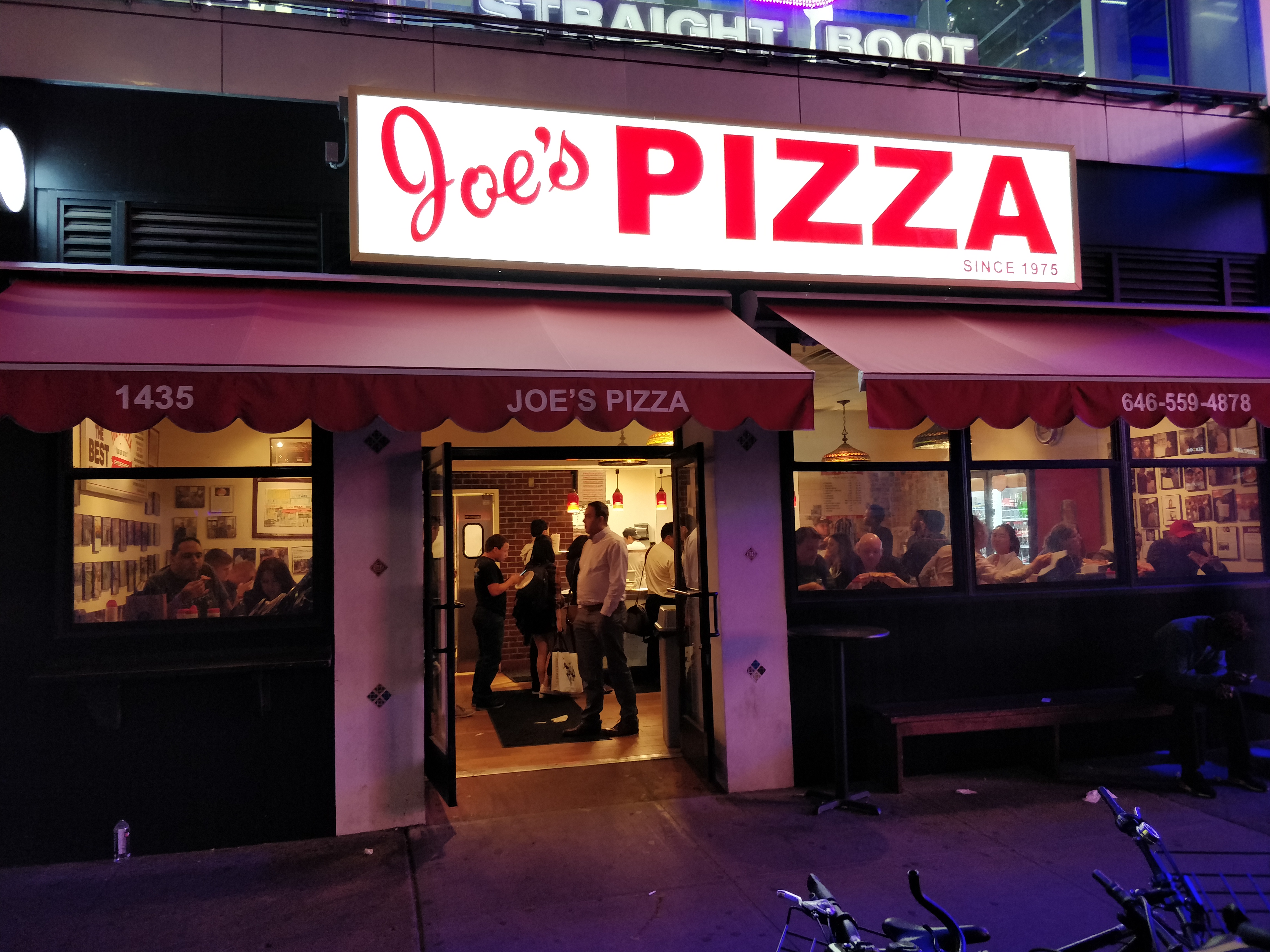 joe's pizza new york spider man location